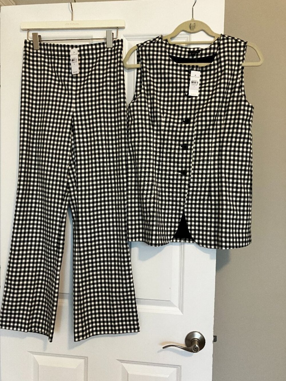 NWT_Ann Taylor Gingham Print Button up Top